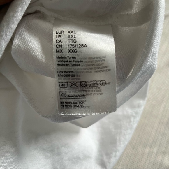 H&M Classic White Ladies Button Down Blouse XXL - Picture 3 of 7